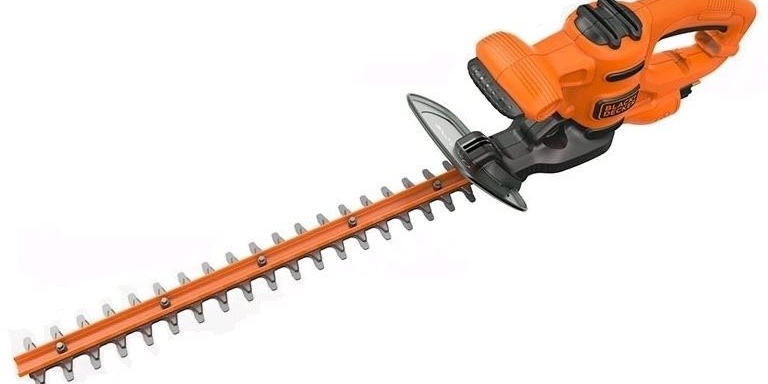 BLACK + DECKER Plotostřih elektrický Twist – stříhací lišta 45cm, rozteč zubů 16mm 420W