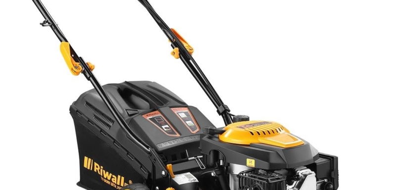 RIWALL PRO Rotační sekačka benzínová s&nbsp;pojezdem 3v1 RPM 4235