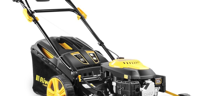 RIWALL PRO Rotační sekačka benzínová s&nbsp;pojezdem a&nbsp;startérem 4v1 RPM 5135 E
