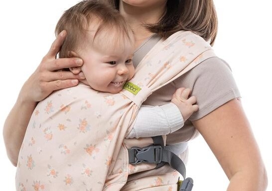 Boba Bliss V2 Hybridní ergonomický nosič a&nbsp;šátek 2v1 pro novorozence (3,2–16&nbsp;kg) květiny